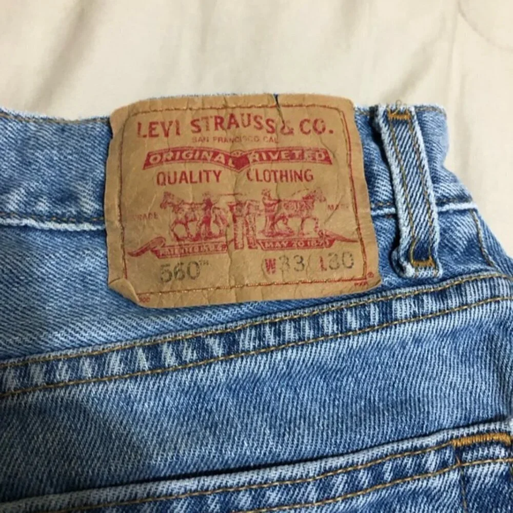 Vintage Levi’s 560 comfort fit Classic Blue Men's 33x30 Jeans